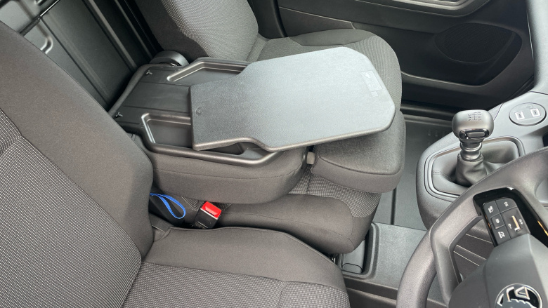 Vauxhall Combo Cargo Combo Diesel 1.5 Turbo D 100ps Pro H1 Van